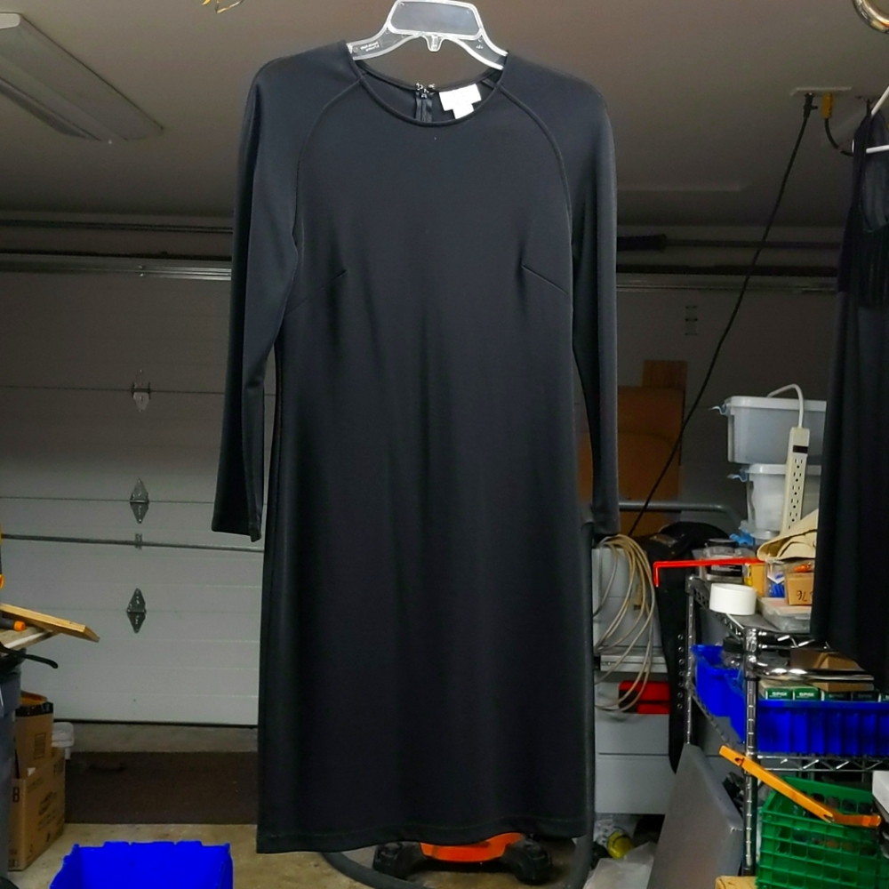 Ann Taylor  Loft 6 petite black dress